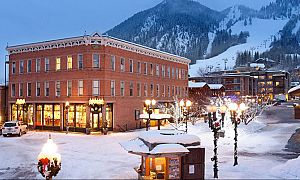Aspen Snowmass : Independence Square Hotel